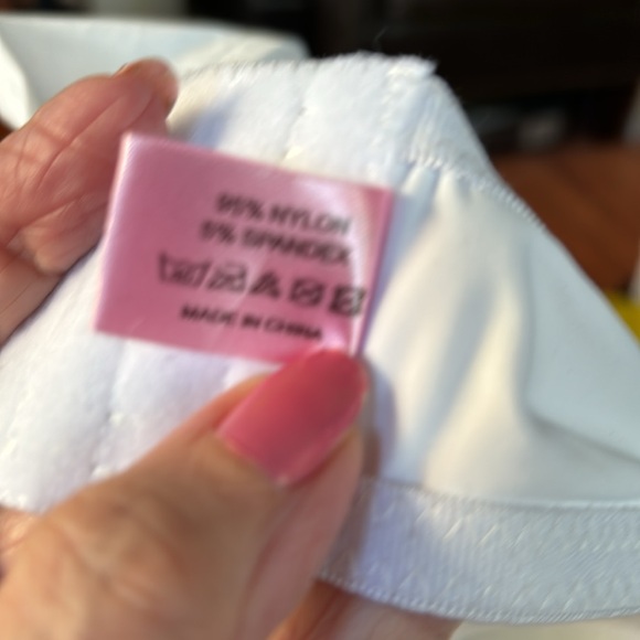 Tracy White Lace Foam Cups Underwire Bra Size 34B. New With Tags! - Picture 4 of 5